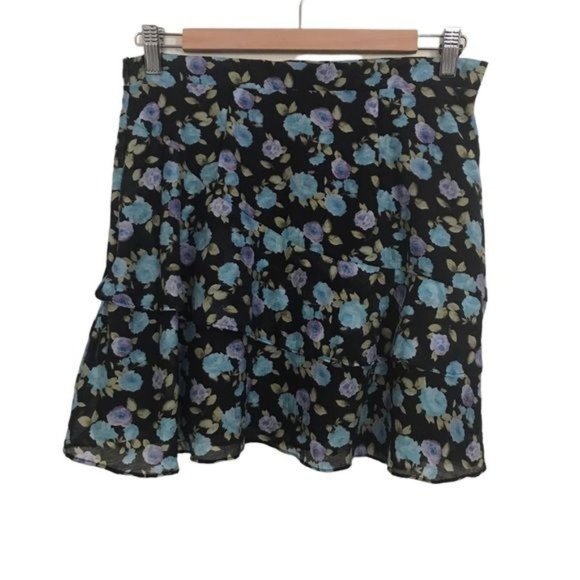 American Eagle Studio Floral Print Tiered Mini Skirt Size Small NWOT - Picture 2 of 5